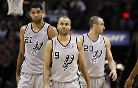 主帅战术明 主帅战术明